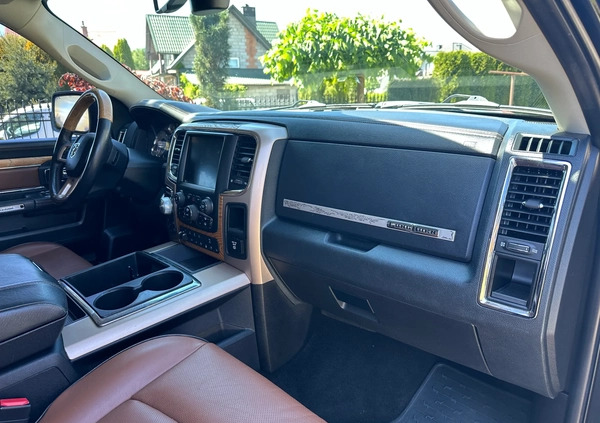 Dodge RAM cena 91999 przebieg: 260000, rok produkcji 2014 z Trzebnica małe 742